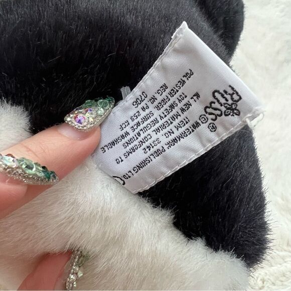 Russ Berrie Daisy Chain Plush TUX the Penguin w Earmuffs Stuffed Animal Toy - Picture 4 of 10